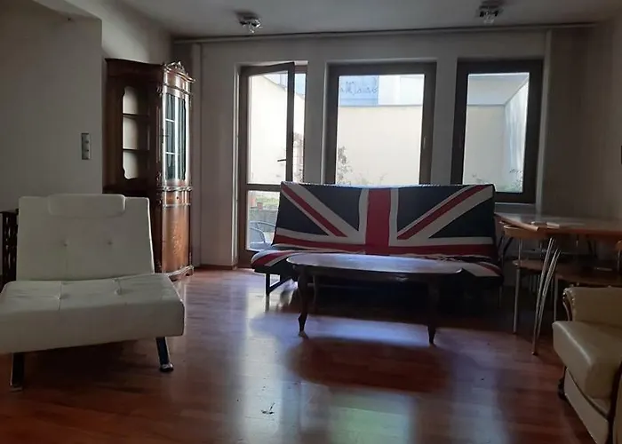 Pleasant Apartment Under The Bratislava Castle